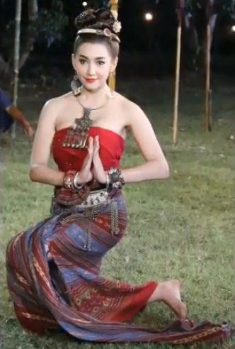 Thai-dress9.jpg