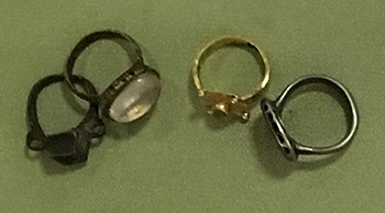 jewelry3.jpg