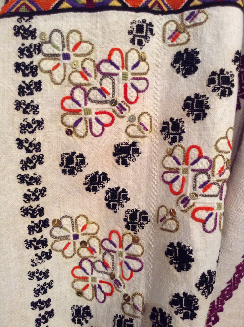 Ukrainian-embroidery80.jpg