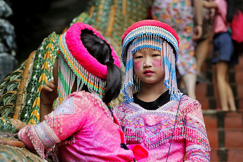 Hmong-hat3.jpg