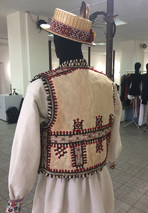 Male-costume39.jpg