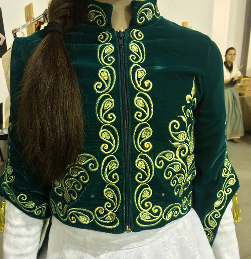 Crimean-Tatar-costume2.jpg