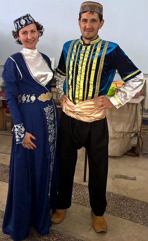 Crimean-Tatar-bridal-costume.jpg