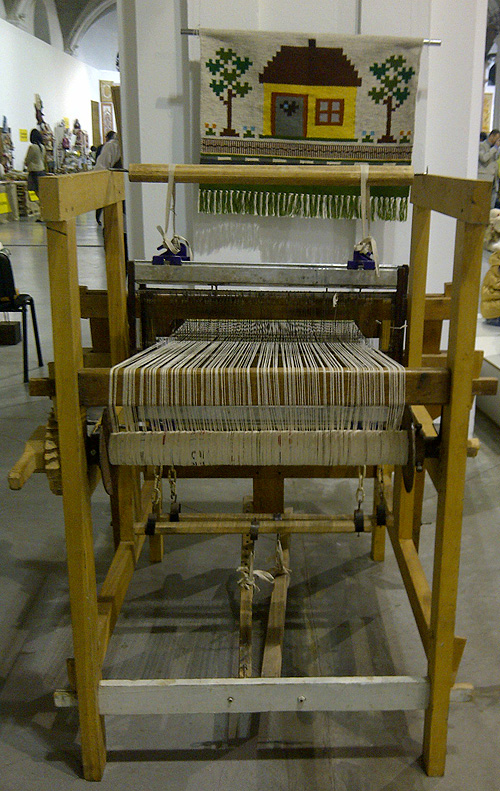 loom1_2.jpg