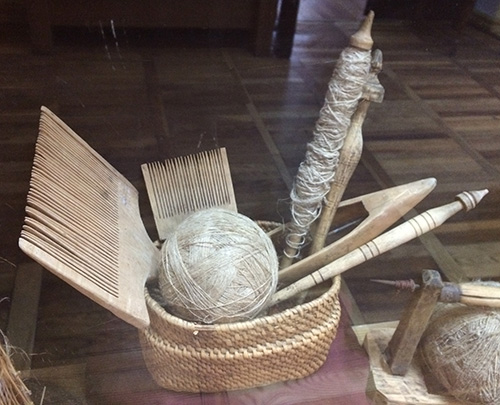 Spinning&weaving1.jpg