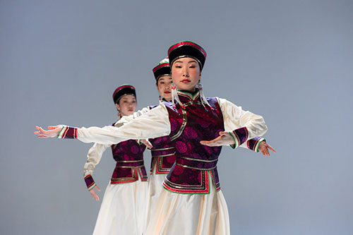 Asian-dancers.jpg