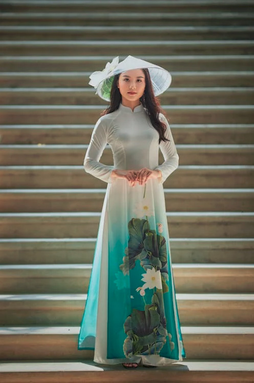 Modern-Ao-Dai19.jpg