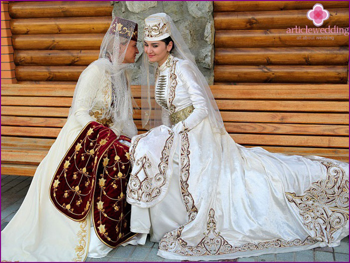Ossetian-wedding-dress.jpg