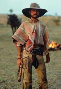 Gaucho costume.jpg